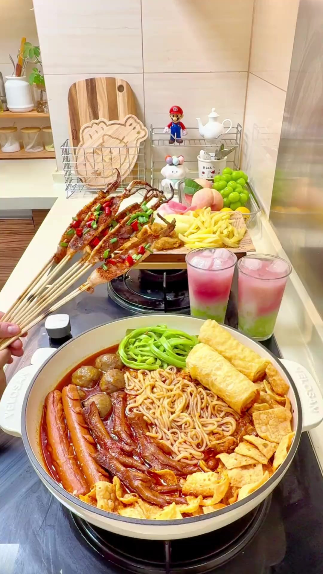 夜宵|螺蛳粉炸鸡铁板鱿鱼三重快乐~ 今日菜单 -豪华