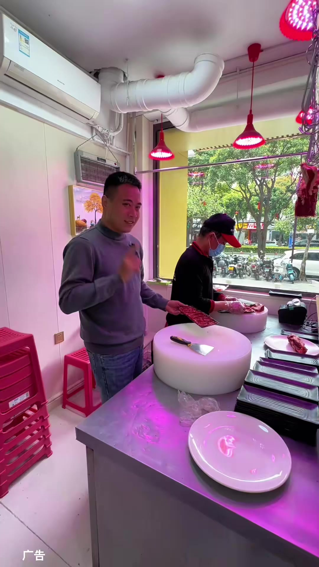 百来块就能吃到四荤三素一主食的牛肉火锅第1集