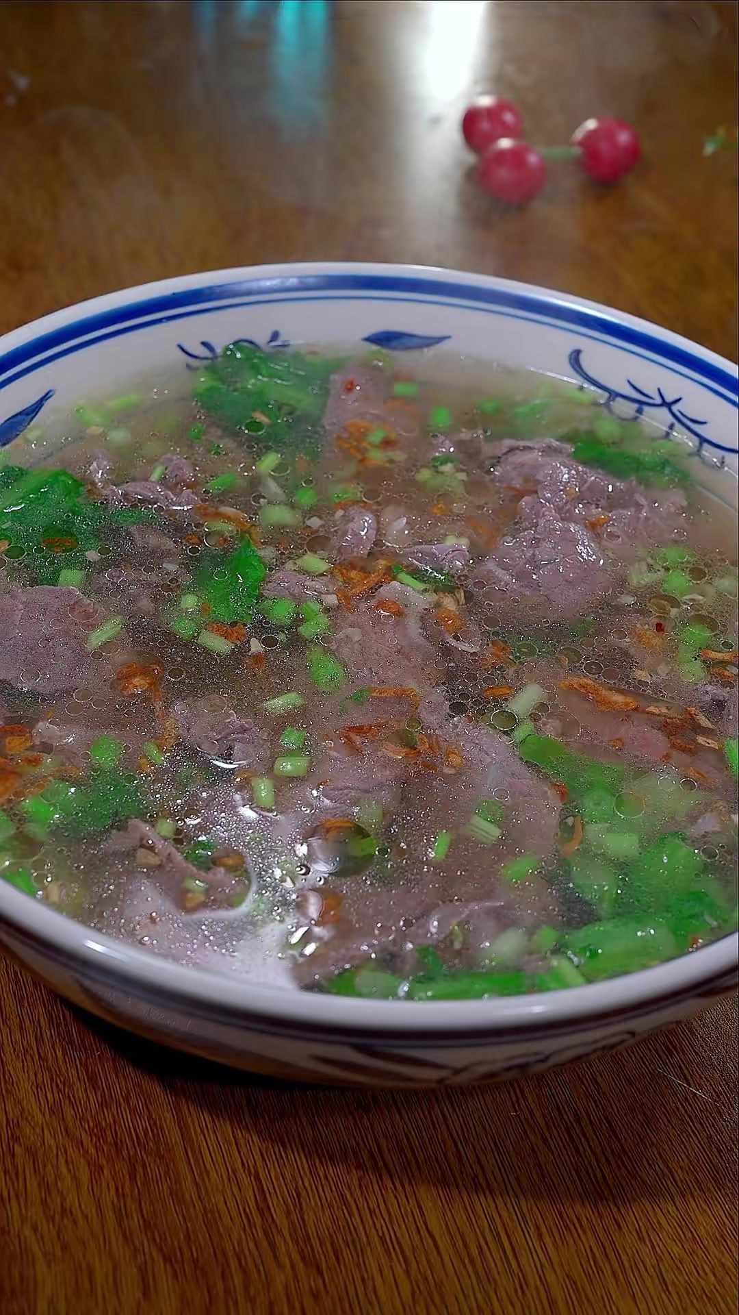 非常好喝鲜美的牛肉汤，做法简单营养又美味，我们全家人都喜欢