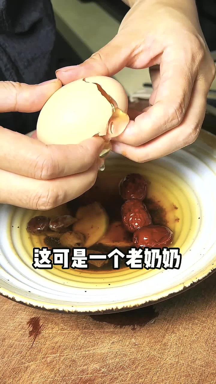 女性一周两次桂圆红枣蒸蛋 养生小妙招