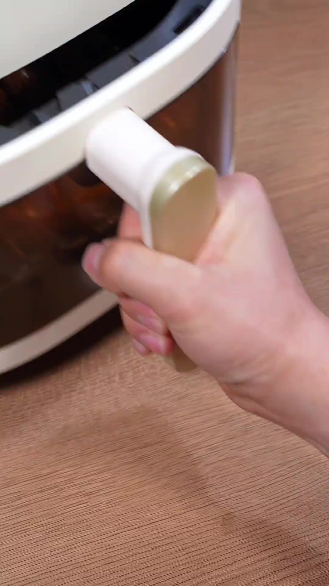 过年吃不完的羊肉不要再扔了，试试像我这样做成羊肉串，滋滋冒油