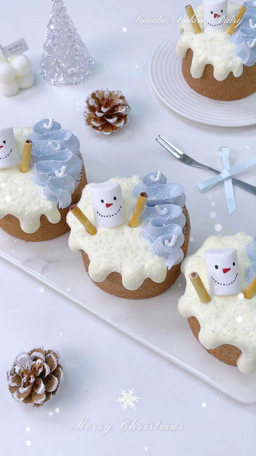 简单3步做出冬日雪人蛋糕！谁做谁可爱