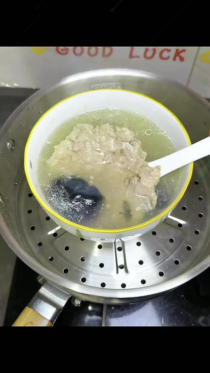南昌皮蛋肉饼汤封神新吃法!加雪梨鲜到跺脚嫩到弹牙皮蛋肉饼汤瓦罐汤为你煲汤自制美食