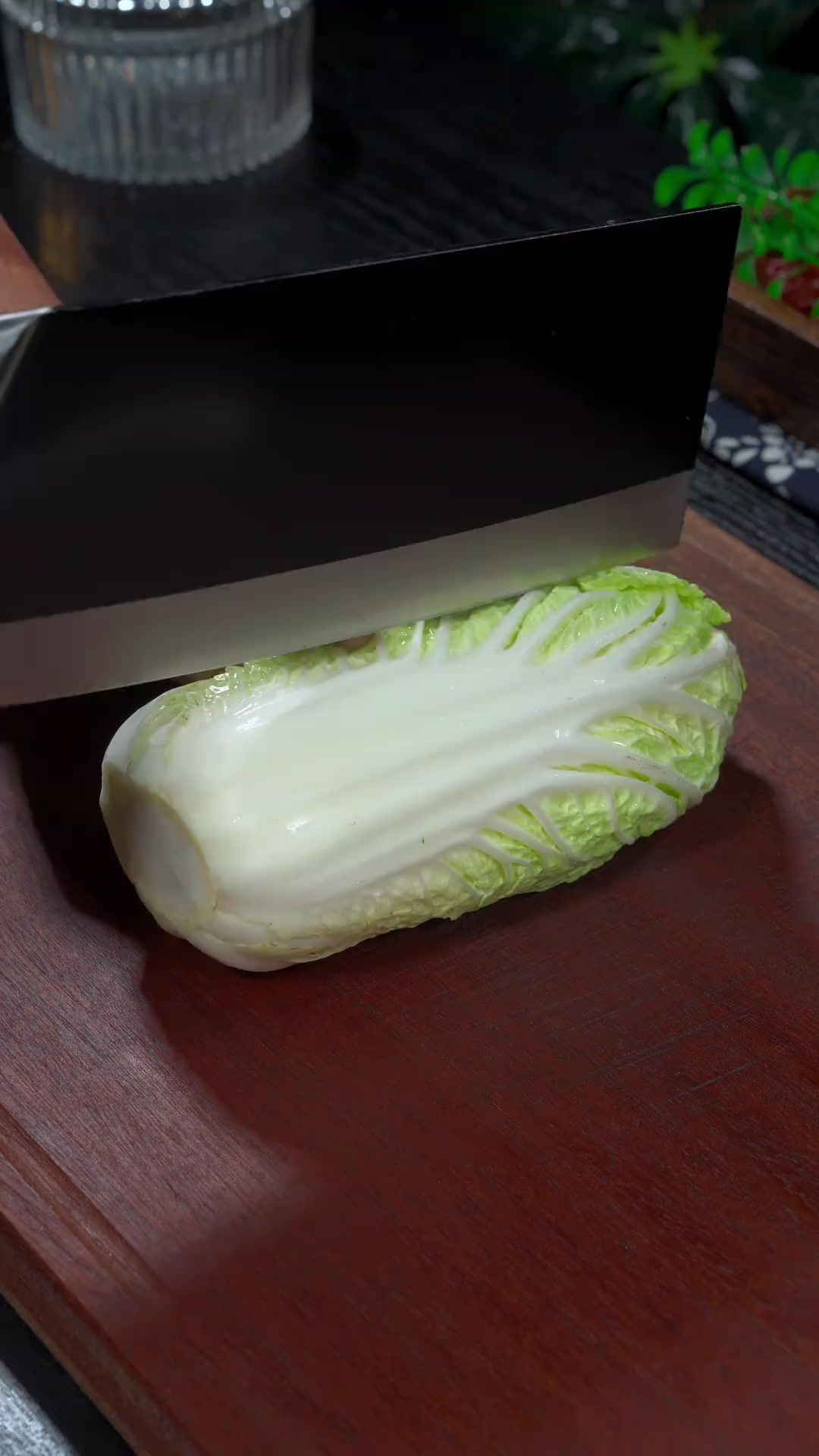 以后娃娃菜买回来不知道怎么吃,像我这样做个蒜蓉娃娃菜,蒜香浓