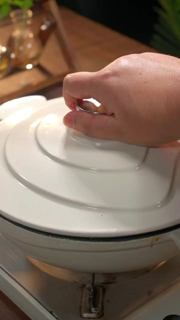 每年贴秋膘的时候，我都会给家人做这个大块红烧肉，好吃入味做法