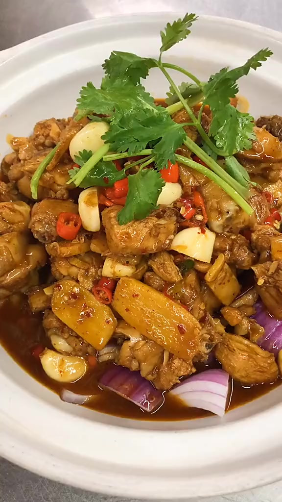 香辣鸡煲你会了吗，我这种鸡质量不好，因为便宜，大家用好一点的