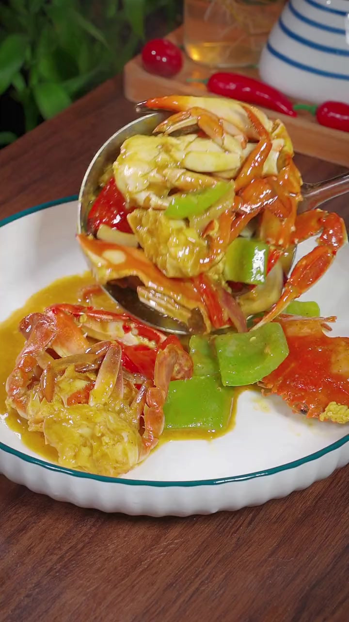 又到了吃梭子蟹的季节 今天分享咖喱蟹的做法 咸香味美 好