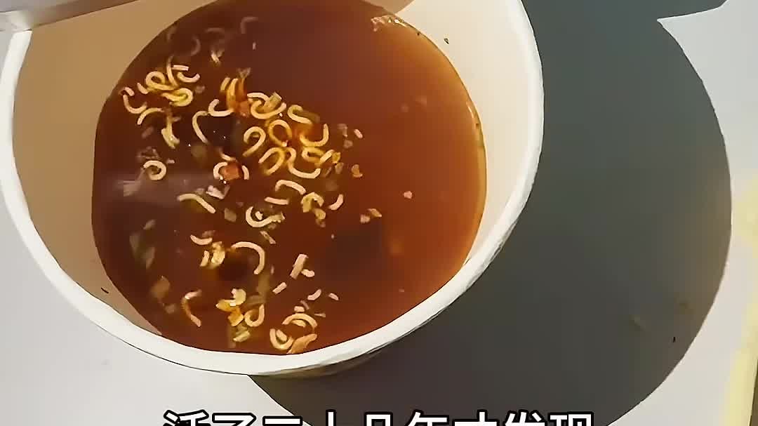 原来泡面面饼还有这功能……