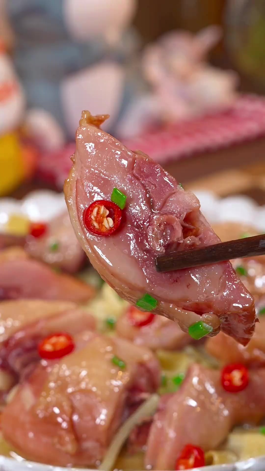 绍兴古法腌制的腊鸡腿，真的好吃下饭，腊味十足咸香入味肉质细嫩