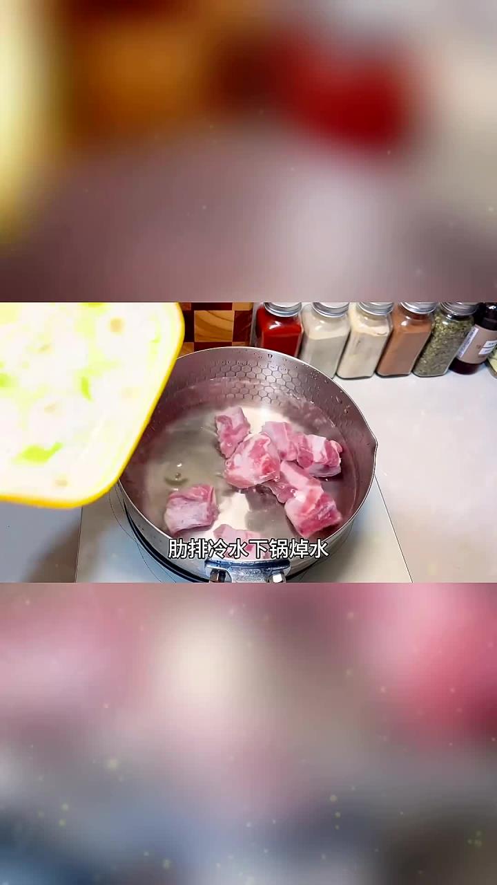 简单又好吃的清汤排骨面排骨鲜香汤清味浓厨房小白一看就会