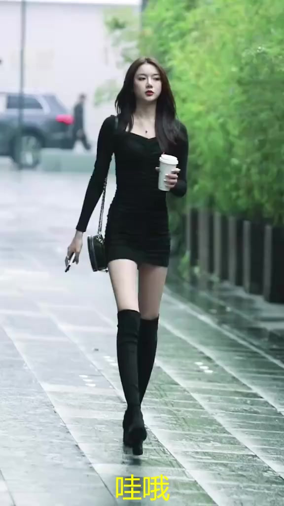 这街拍里的神仙颜值，随手一截都是壁纸啊