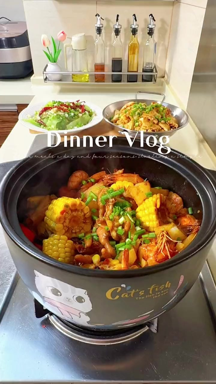 在家做饭|在家做饭真的太治愈了 今日菜单 -鸡爪煲 -凉