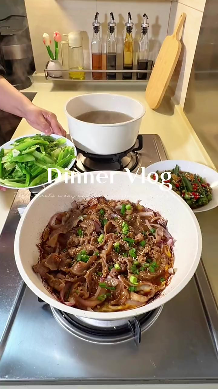 在家做饭|在家做饭真的太治愈了 今日菜单 -凉拌秋葵