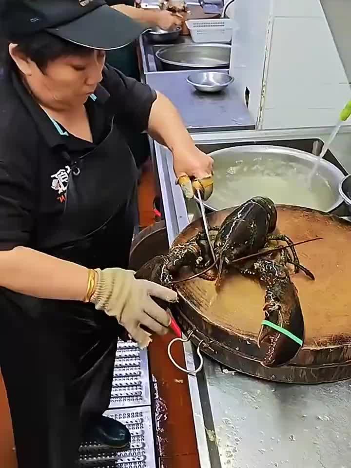 我大姐就不爱收拾这个大龙虾