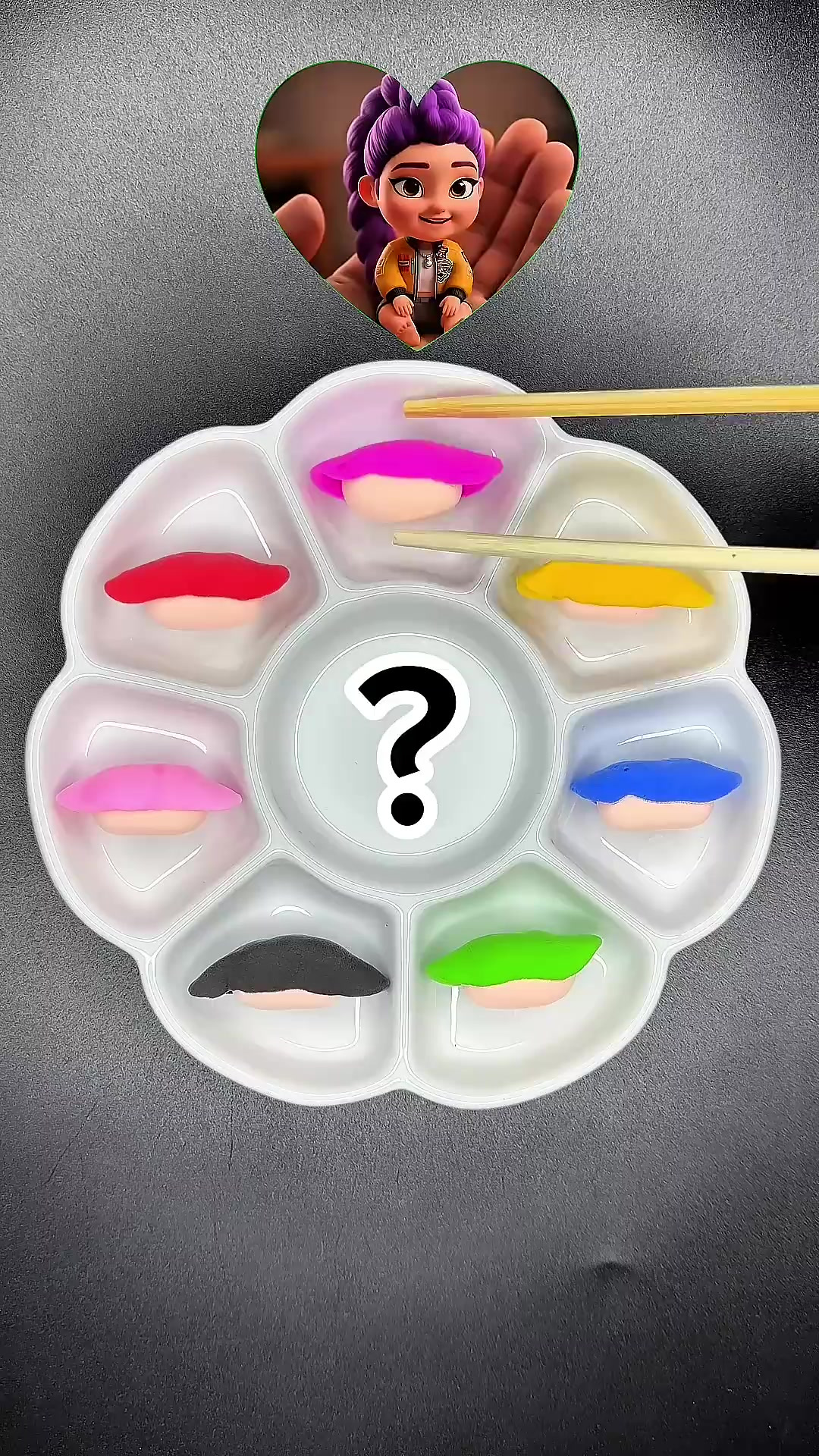 卡通人物夹彩色寿司