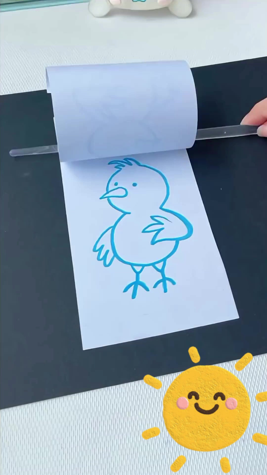 水彩笔画小鸡