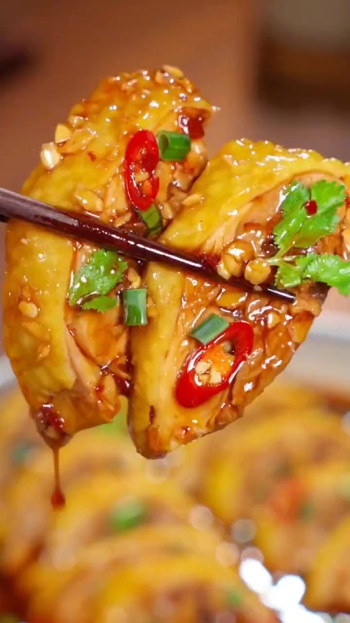 大厨都不告诉你的八道凉拌菜做法，开胃解腻又下饭，这个季节必备