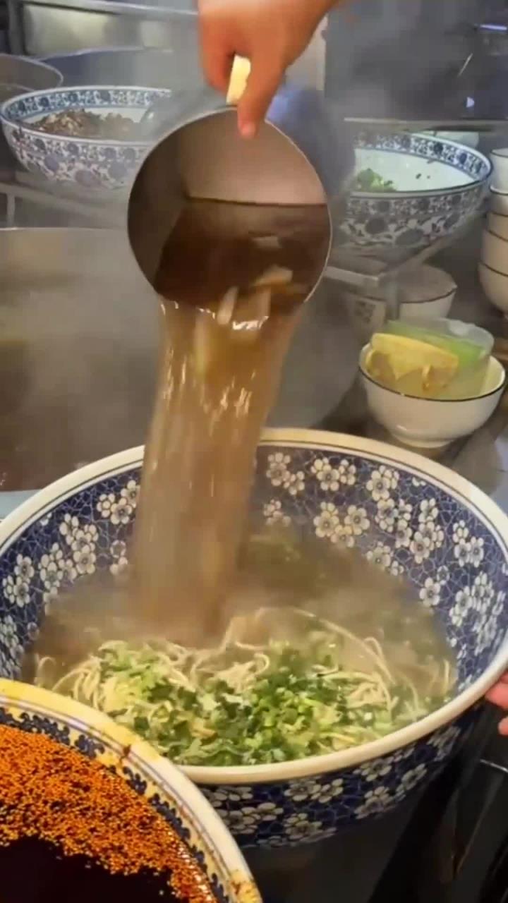 这一份兰州拉面你受的了吗?