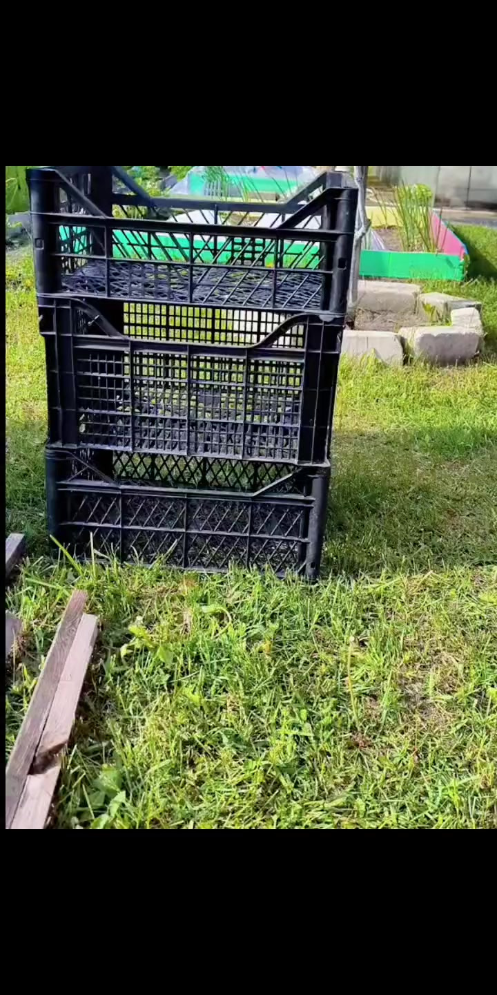 如何用这三个废弃的蔬菜筐制作一个容量庞大占地面积小的收纳架？