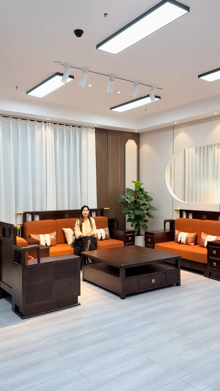 一款有档次的沙发乌金木的肯定少不了