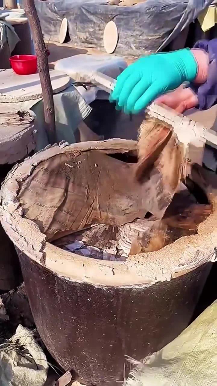 这是大缸腌制老式臭豆腐