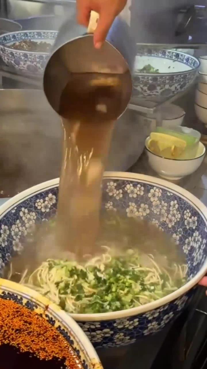 这一份兰州拉面你受的了吗?