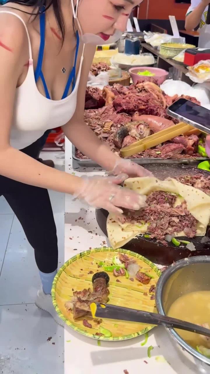 任丘美食驴肉卷饼,太好吃了