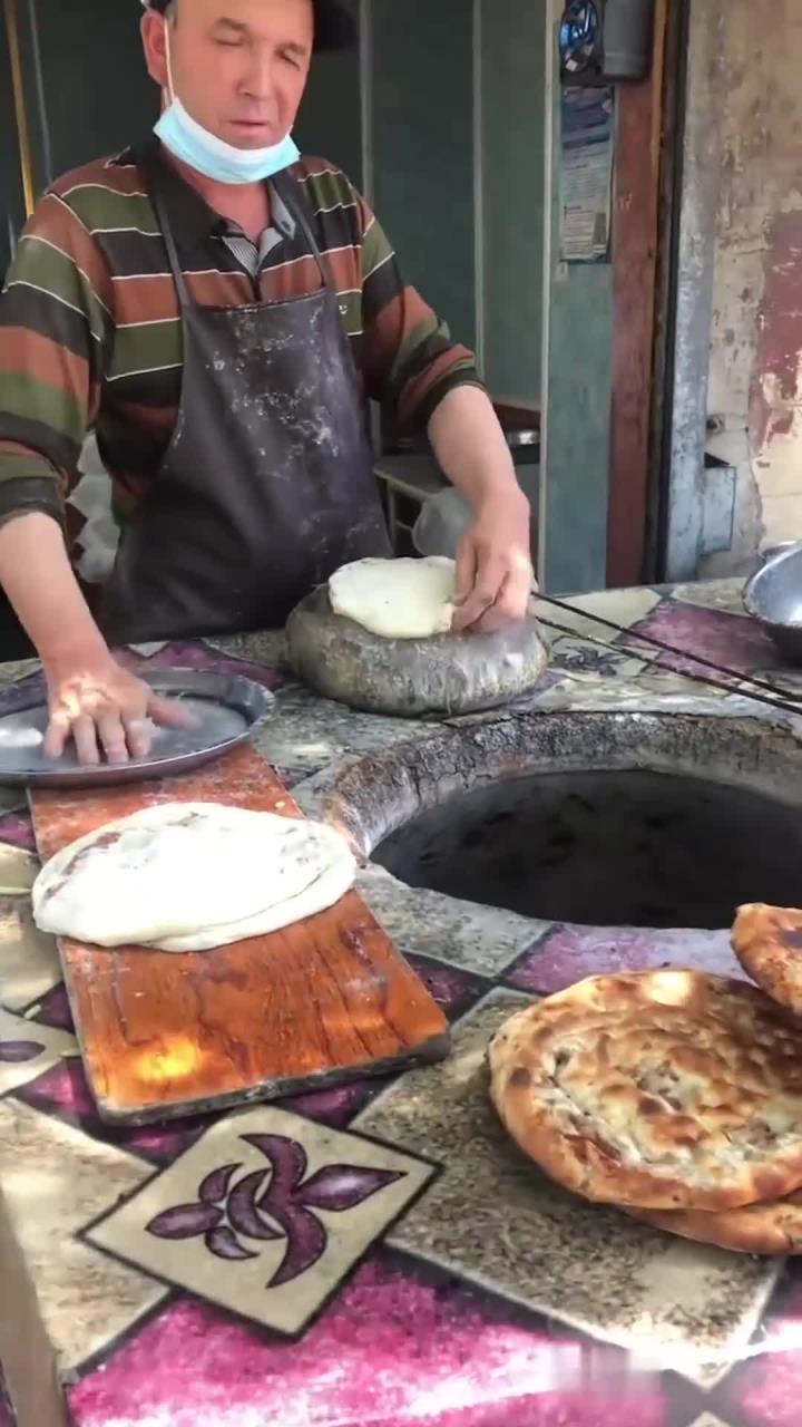 新疆这样的肉馕，你吃过吗