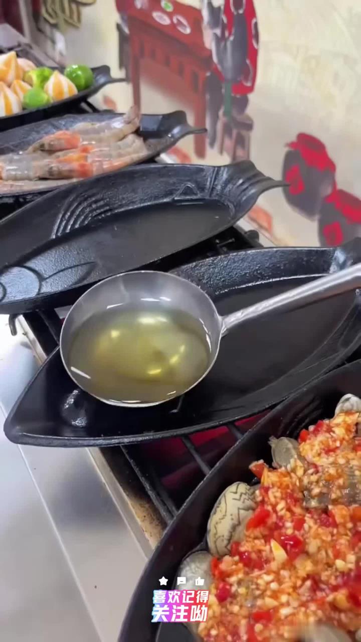 特色铁板烤鱼，蒜蓉、香辣、麻辣、酱香等等都能做