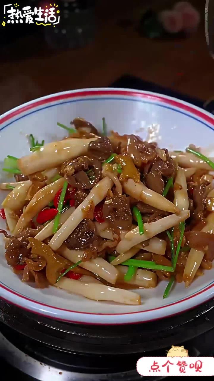 酸辣脆爽的藕尖炒什么都特别下饭