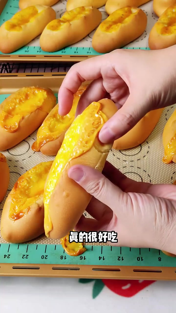 私房大爆款，岩烧乳酪面包，奶香奶香的超好吃