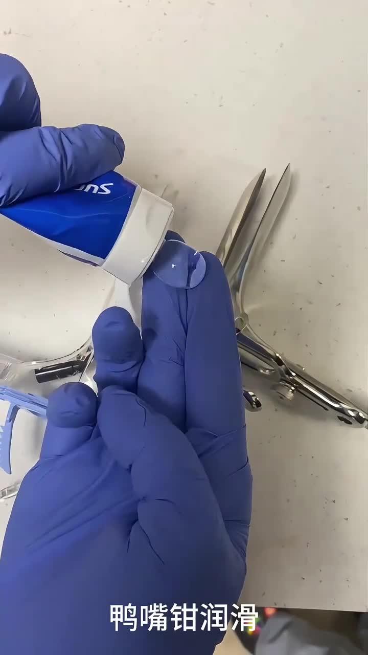 润滑使用演示:鸭嘴钳操作指南