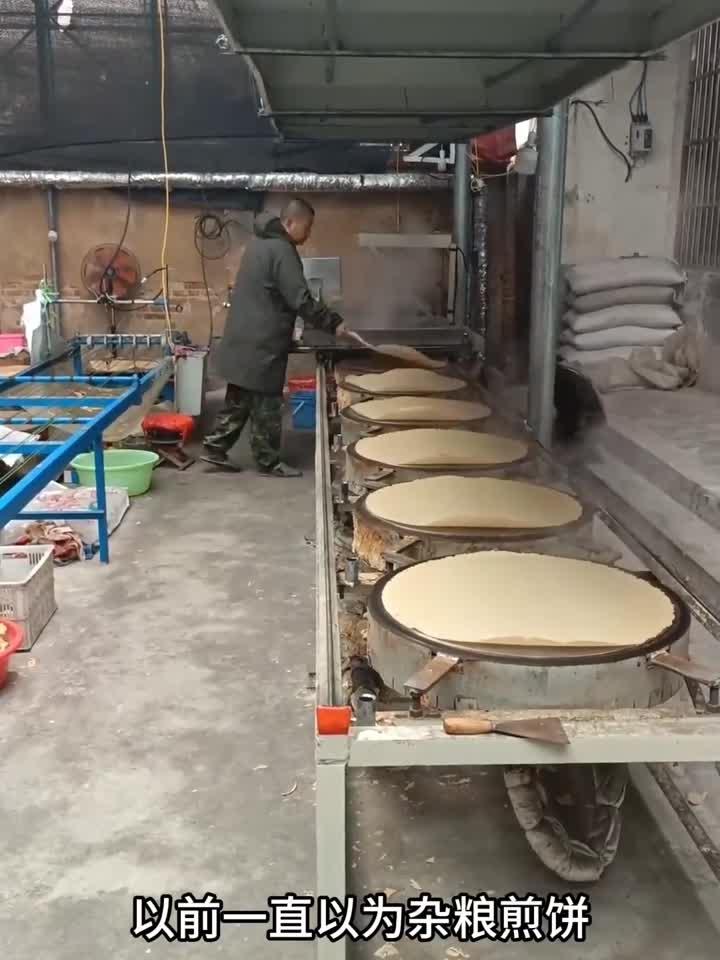 不得不说发明这半自动的煎饼机的人,真的太有才了吧