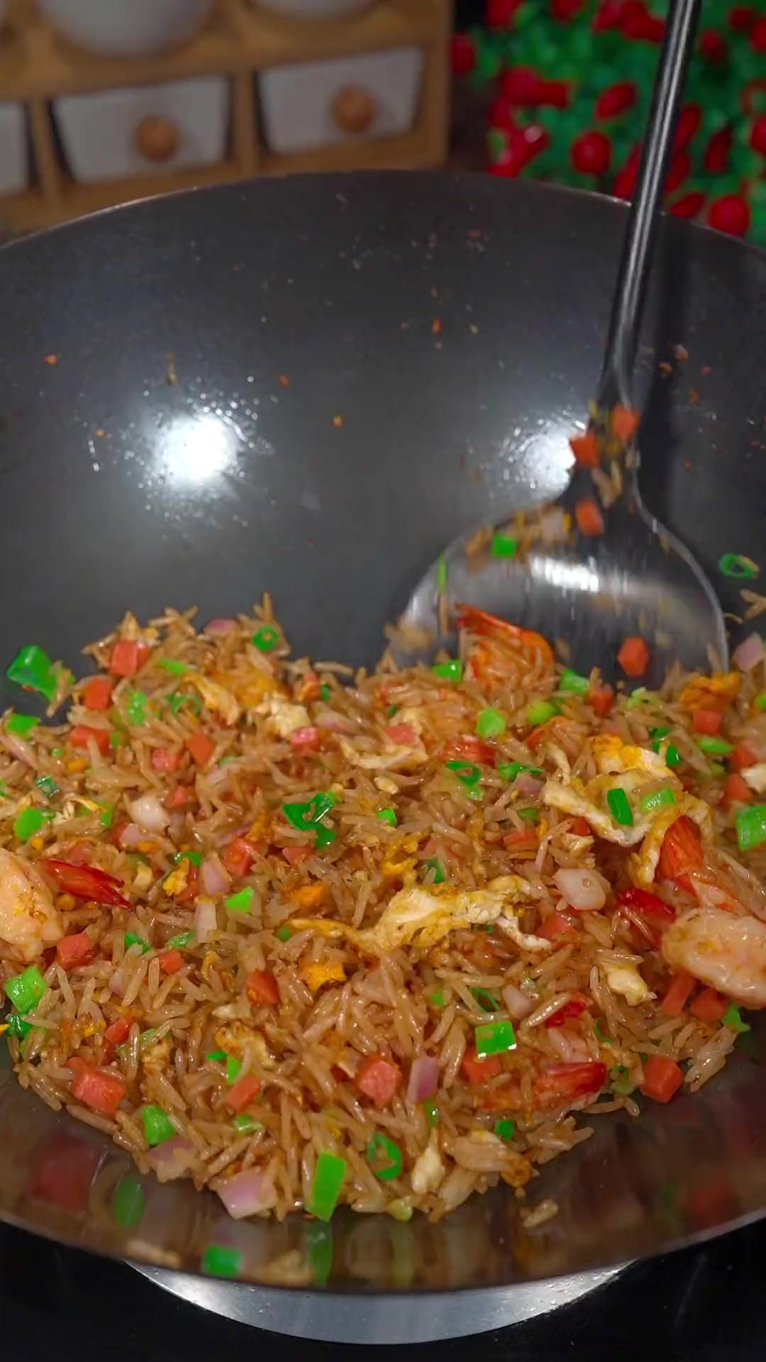 炒饭中的扛把子，就是这道铁板炒饭 粒粒分明酱香浓郁，好吃