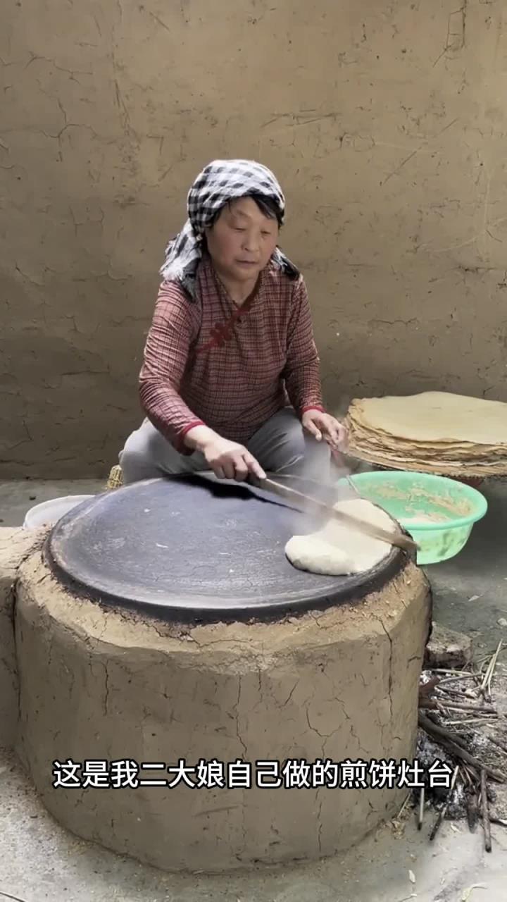 这样的杂粮煎饼看起来味道就很不错