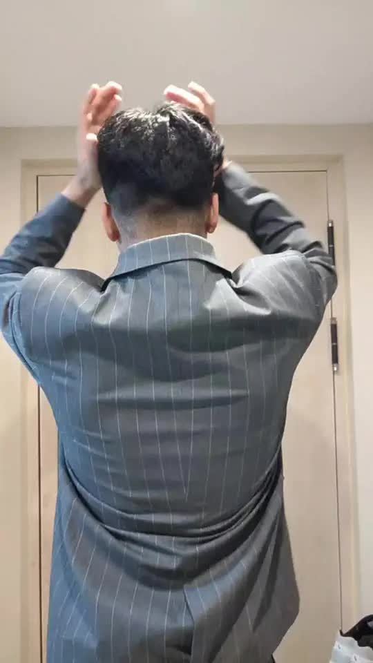 果然 背影帅气的男人正面不会太差