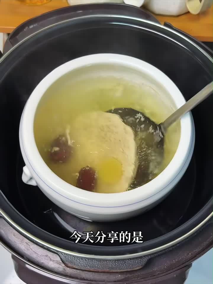 这碗汤太鲜了！50分钟慢炖养生瘦肉汤，一口喝出好气色