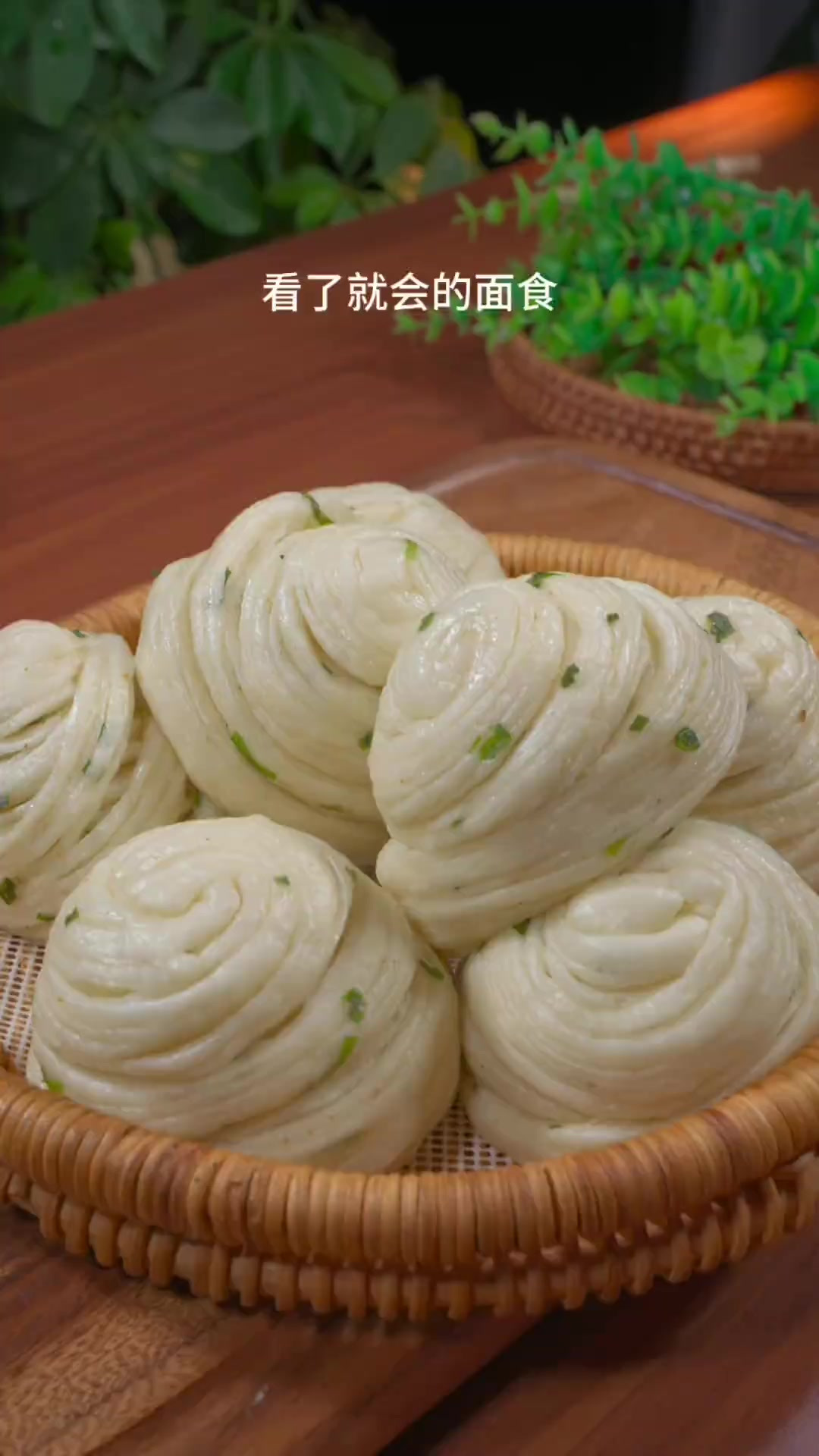 做法超简单的银丝花卷一定要试试特别暄软好吃