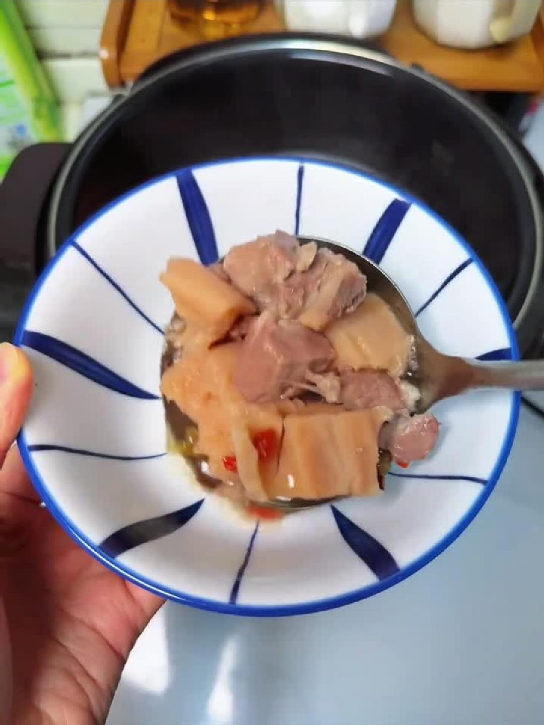 莲藕排骨汤,健脾暖胃!10分钟备料,鲜甜一锅端