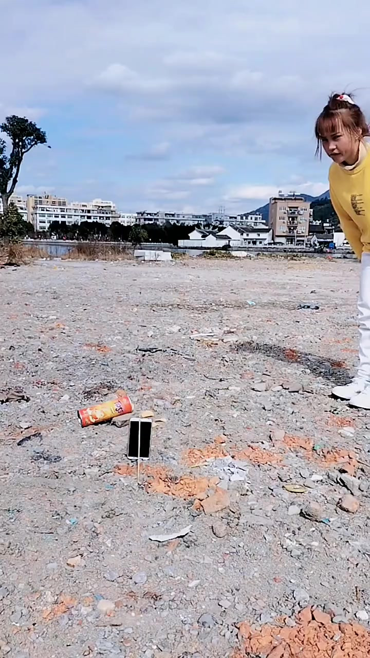 谁弄丢的薯片偷吃被拍出组创意大片，很好看哦！