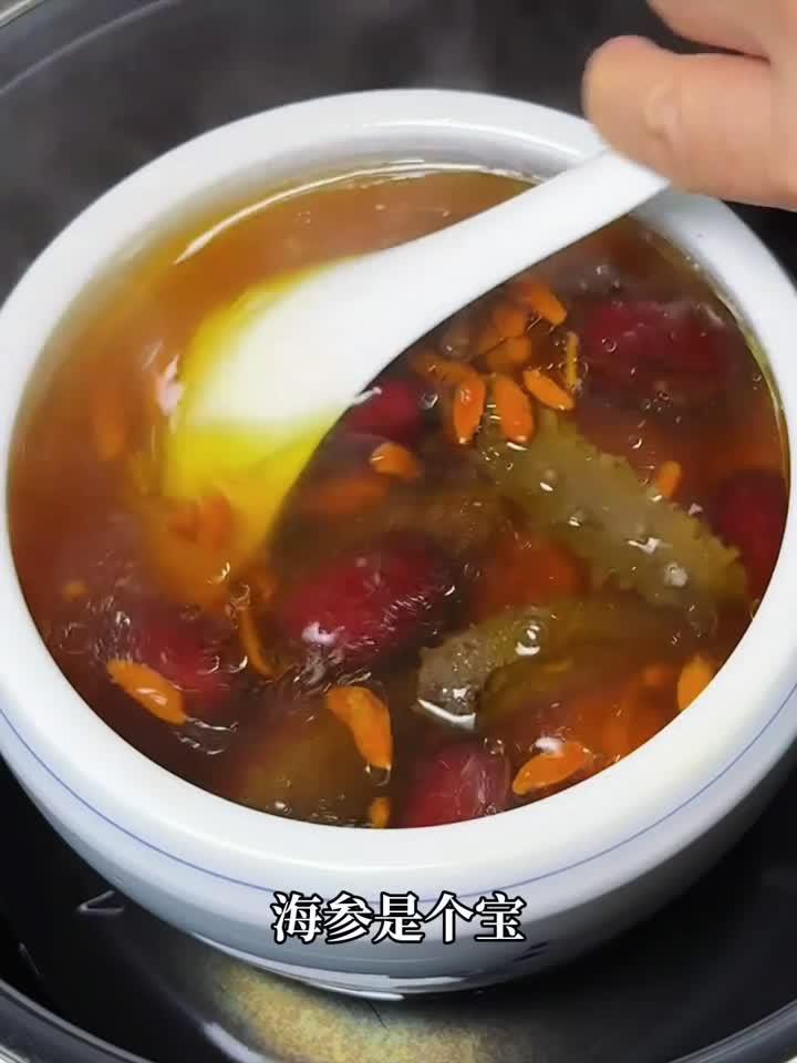 娃学习总喊饿？试试这碗海参排骨汤，益智健脑，助力成长！