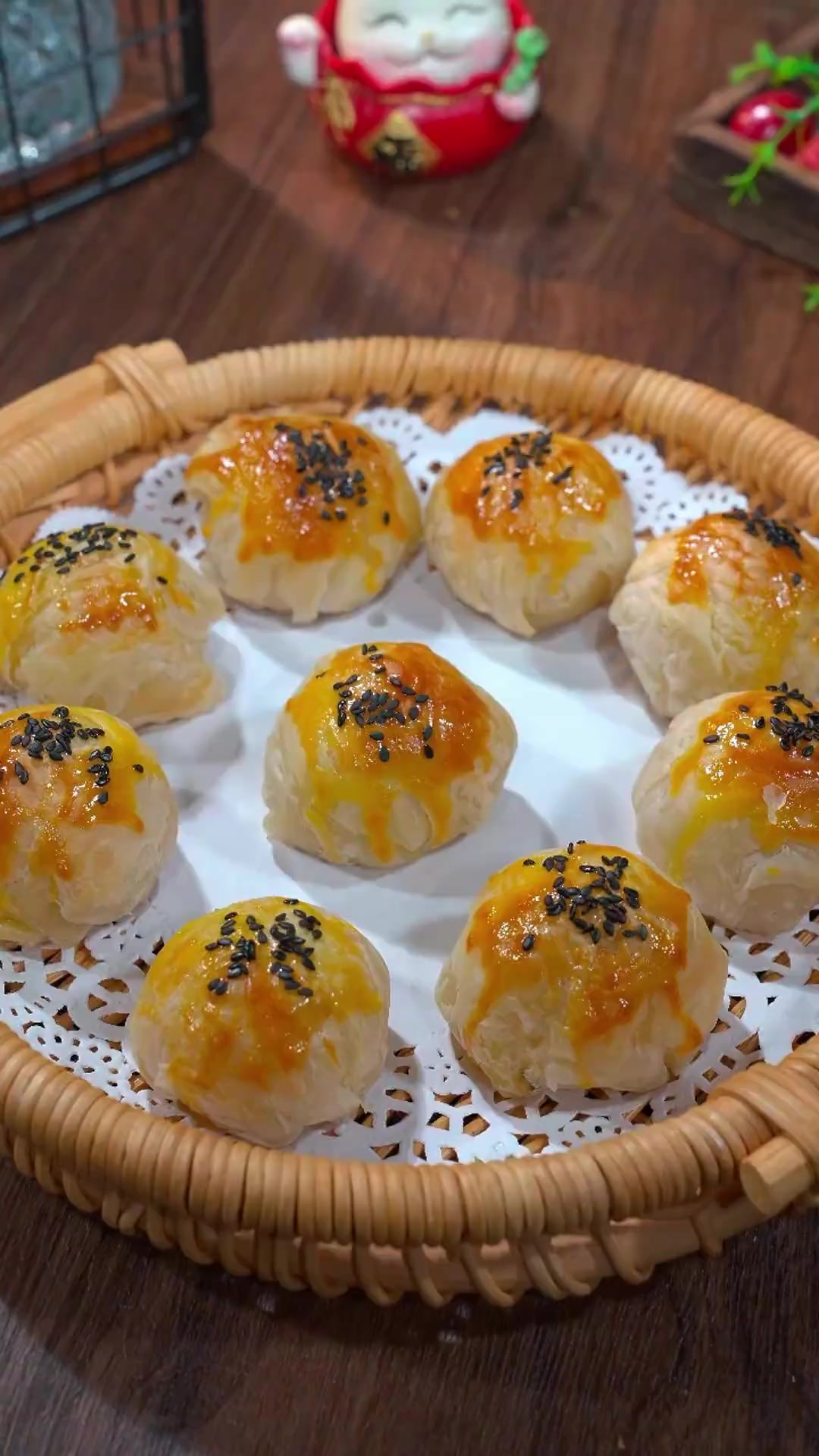 吃不完的汤圆用手抓饼包上做成脆皮汤圆，外酥里糯，超好吃