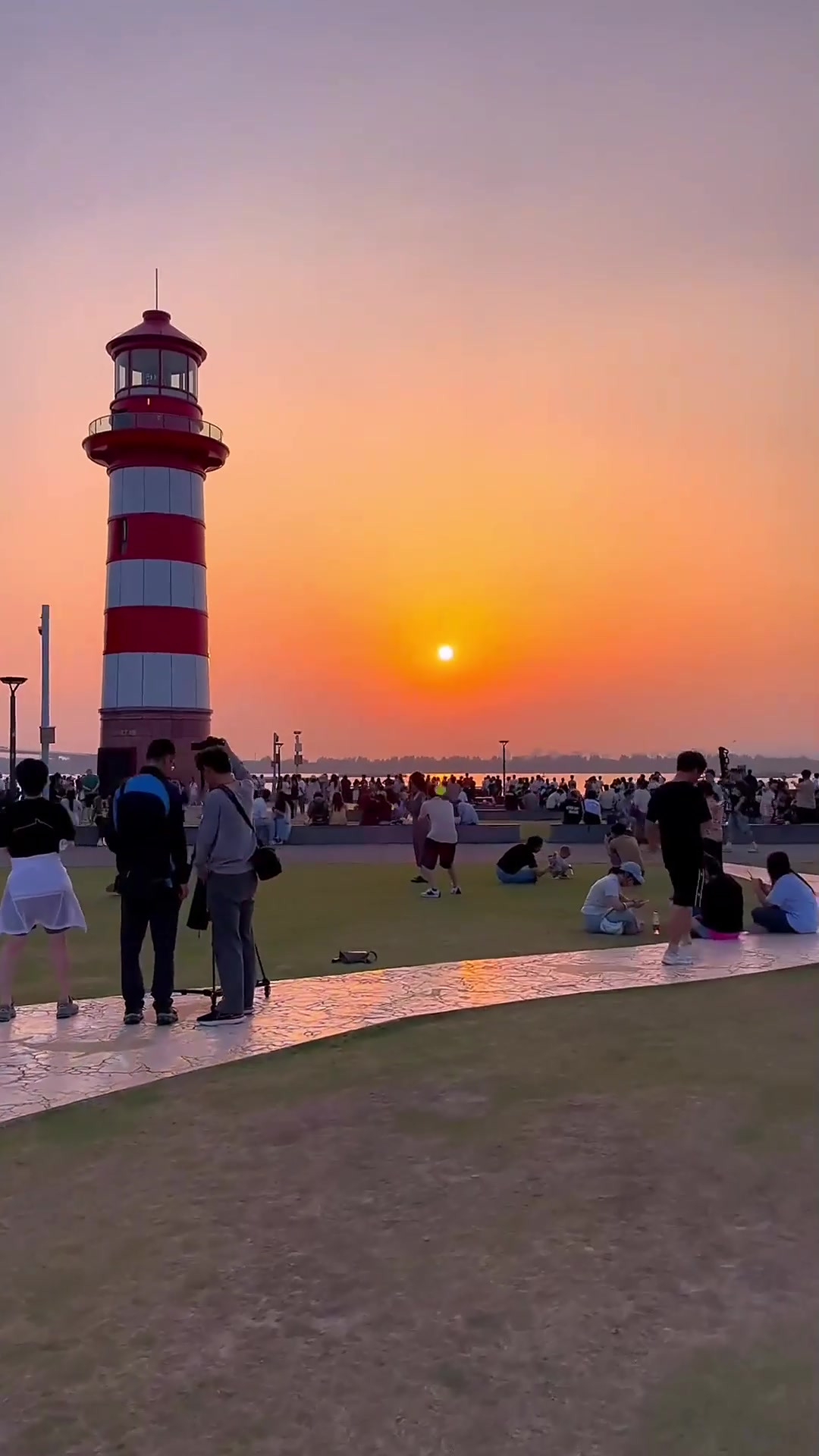 夏日旅行，鱼嘴湿地公园傍晚的氛围感绝了，这个夏天来南京一定要