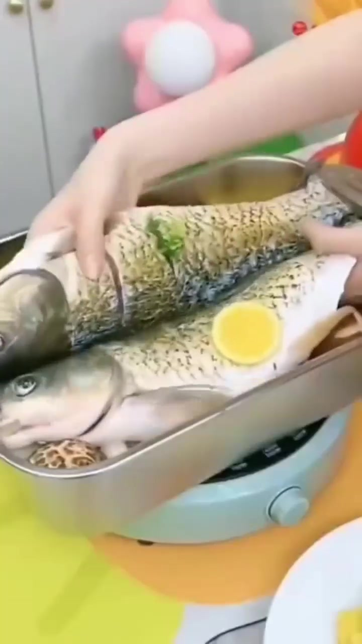 这个烤鱼盘,与其说是烤鱼,更是家庭的美味共享
