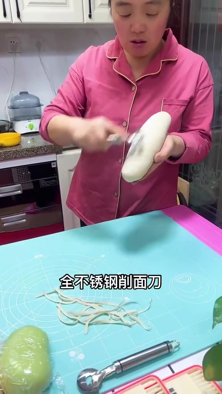 喜欢吃面怎么能没有这款不锈钢削面刀?