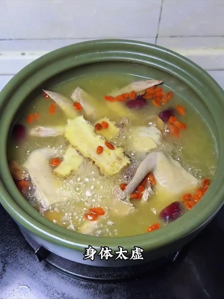 鸽子汤养生秘诀，滋补强身就靠这一碗！