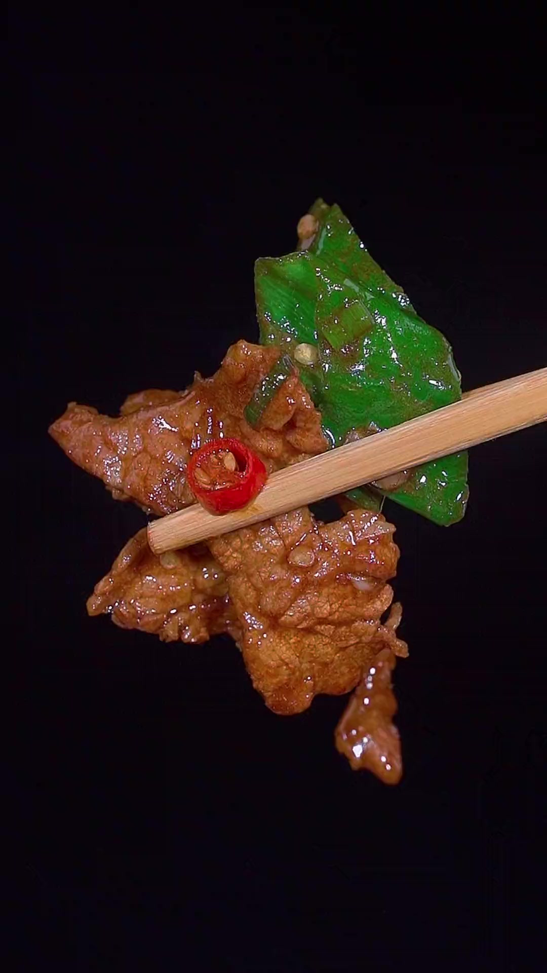 喜欢吃辣椒炒牛肉的 你一定要看好了 鲜辣滑嫩 特别下饭