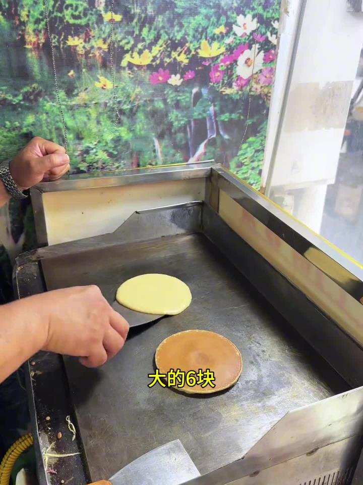 山东济宁美食 咱也是吃上了哆啦A梦爱吃的铜锣烧了