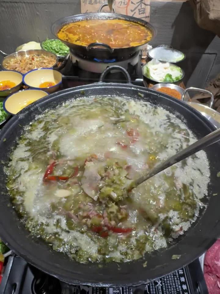 太原终于有啦!被渣渣牛肉拌饭香哭了