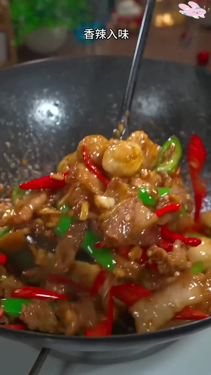 全家都爱的美味小炒,口口香嫩让人停不下来